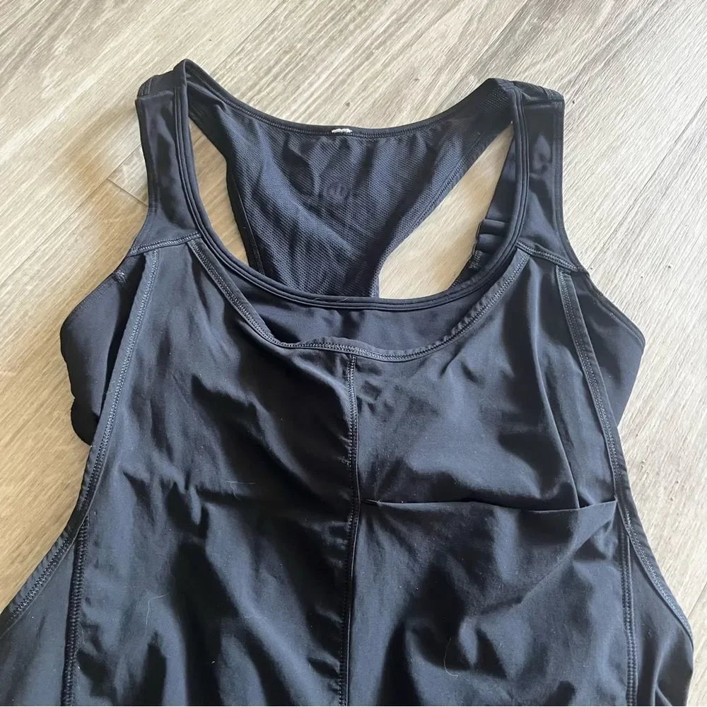 lululemon black athletic tank with built in sport bra size 8